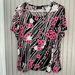 Pink Floral Women's Top. Soft stretchy material. Great colors.